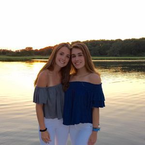 Meet your Posher, Olivia